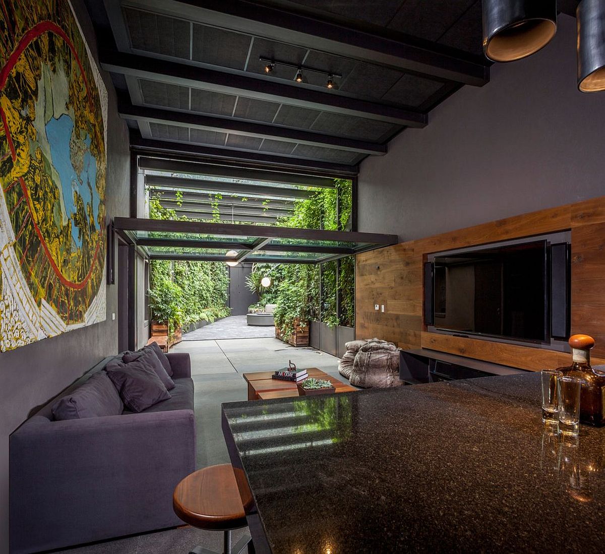 1489544735730130.jpg Media-room-and-man-cave-of-the-Mexican-home.jpg