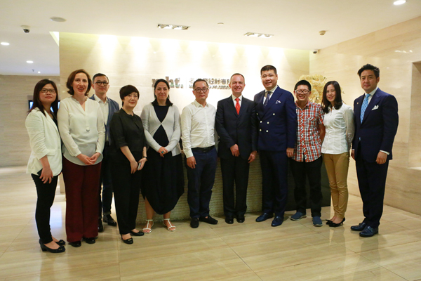 卢涛：米兰国际家具展CEO造访名汉唐 共建设计合作新平台