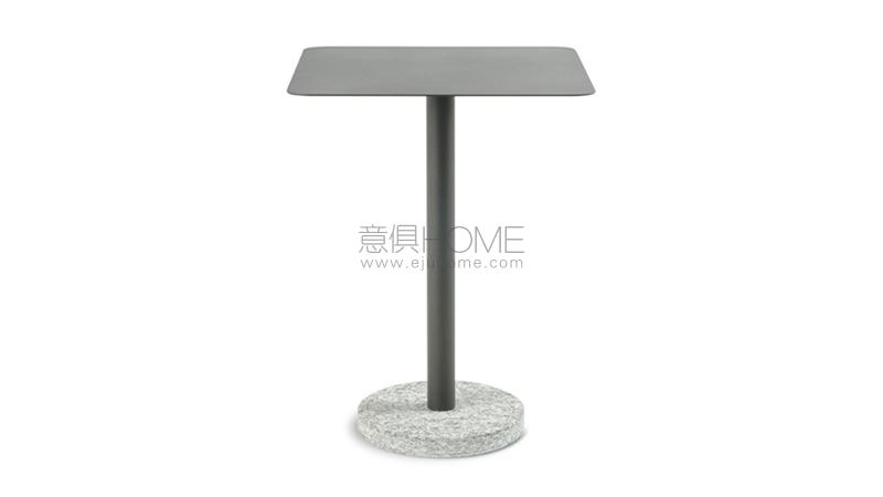 BERNARDO 367 side table 角几