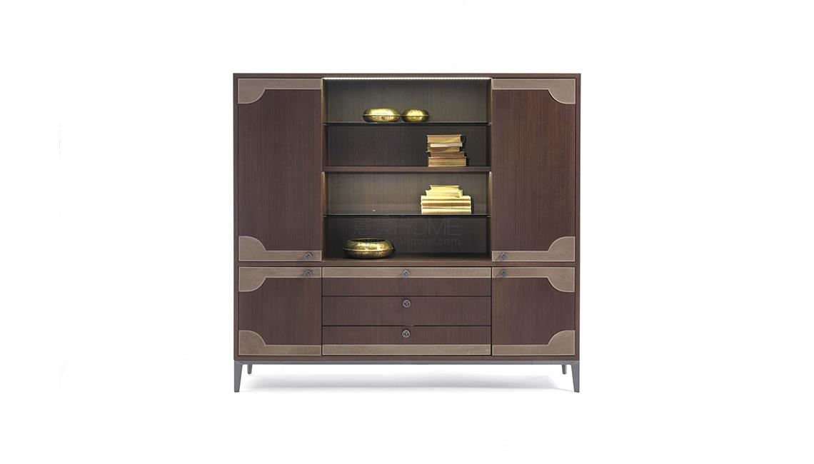 Crivelli Cupboard 边柜