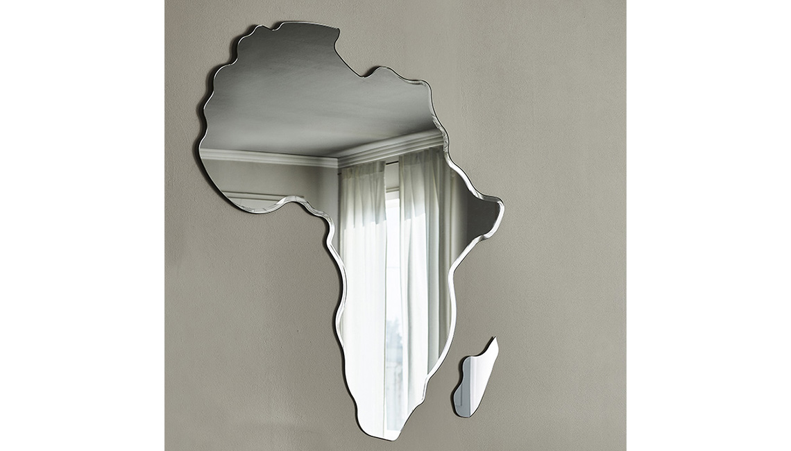 Africa镜子