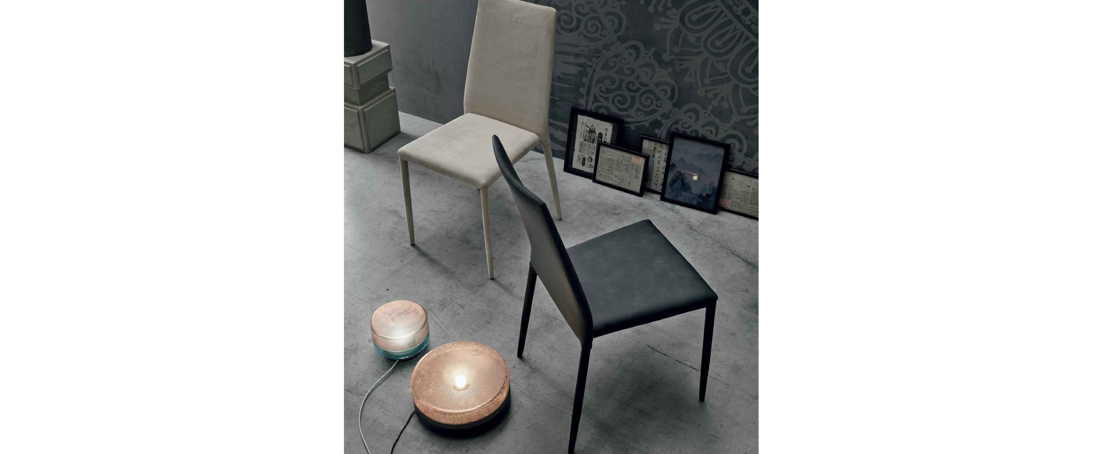 SKINNY. CHAIR餐椅