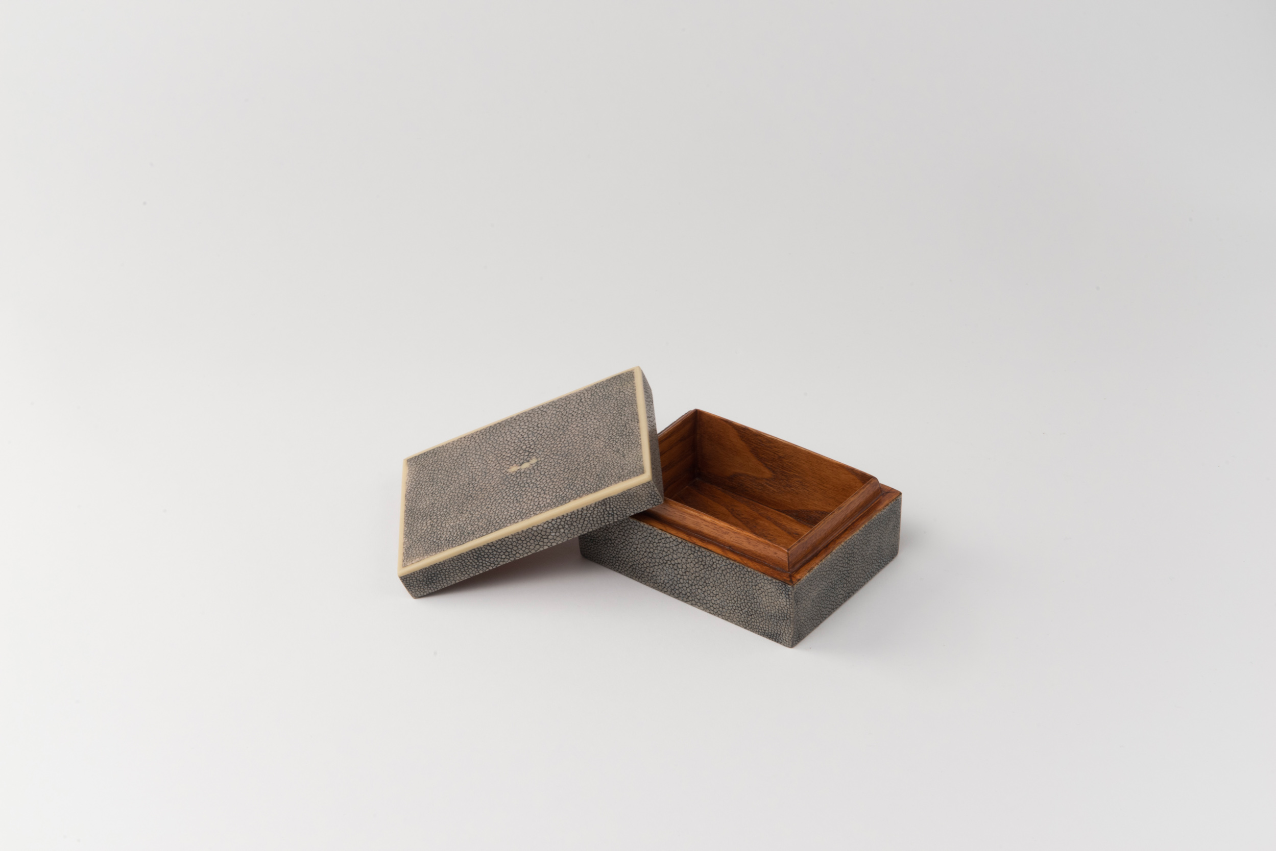 R&Y AugoustiShoe Box盒子